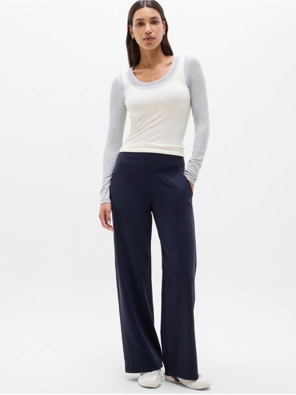 Athleta Venice Pintuck High Rise Wide Leg Pant. Navy.  Extra small New w/o tags
